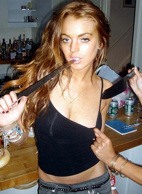 Lindsay lohan sehr sexy bikini und nippel slip paparazzi fotos
 #75280033