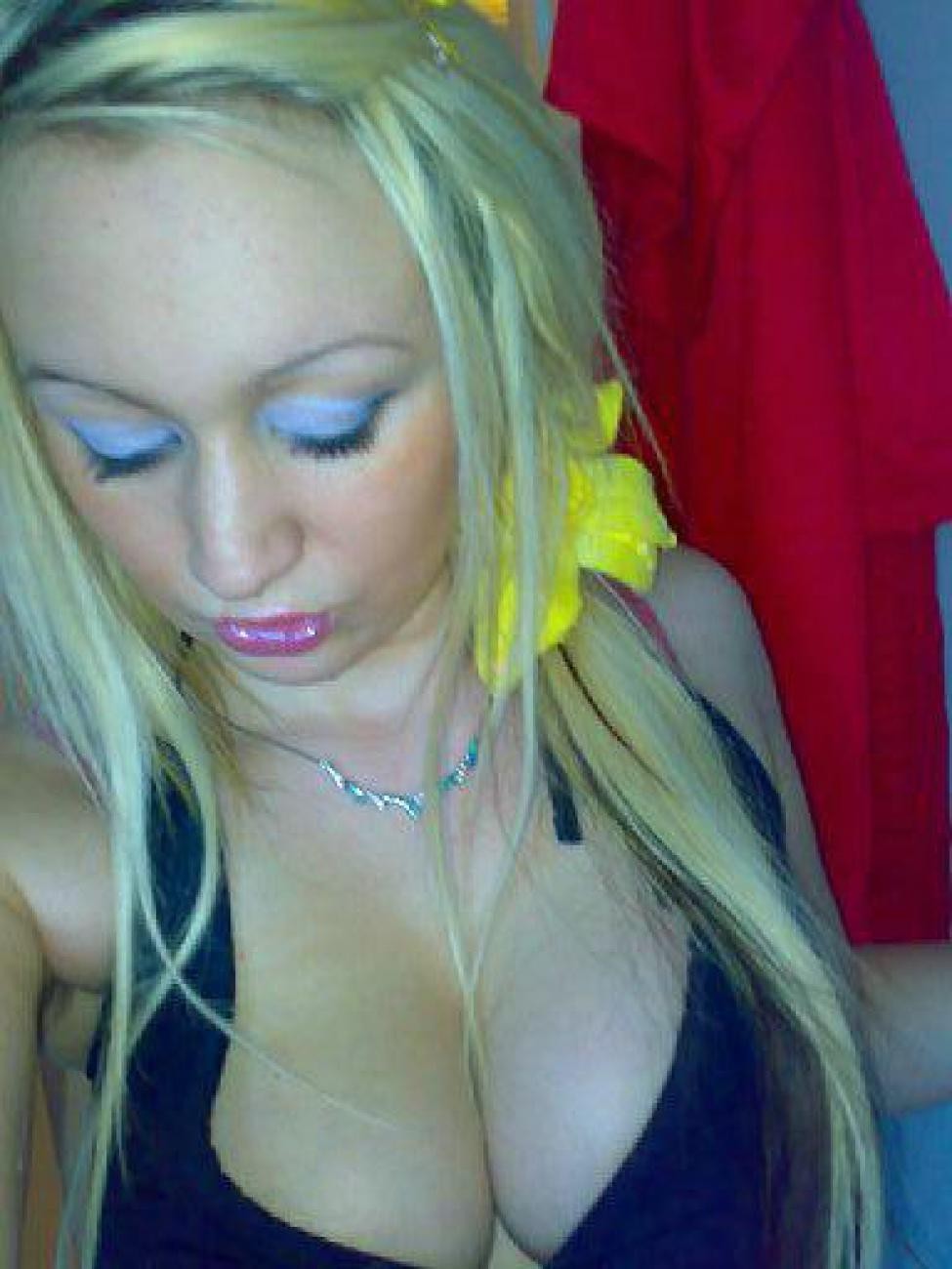 Amateur babes showing their smooth cunts only for you #77132996