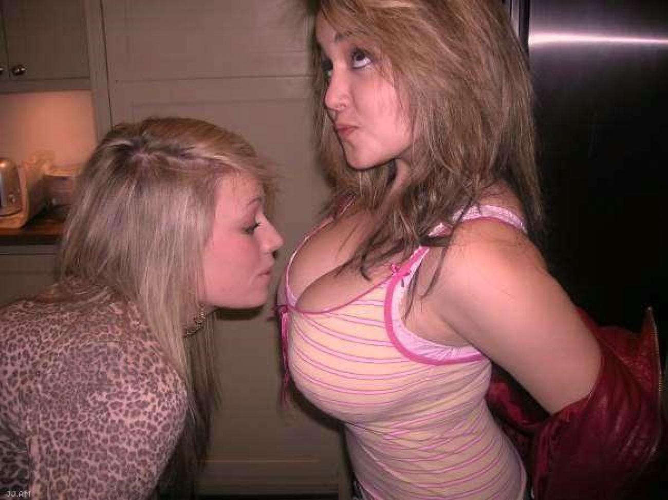Amateur babes showing their smooth cunts only for you #77133063