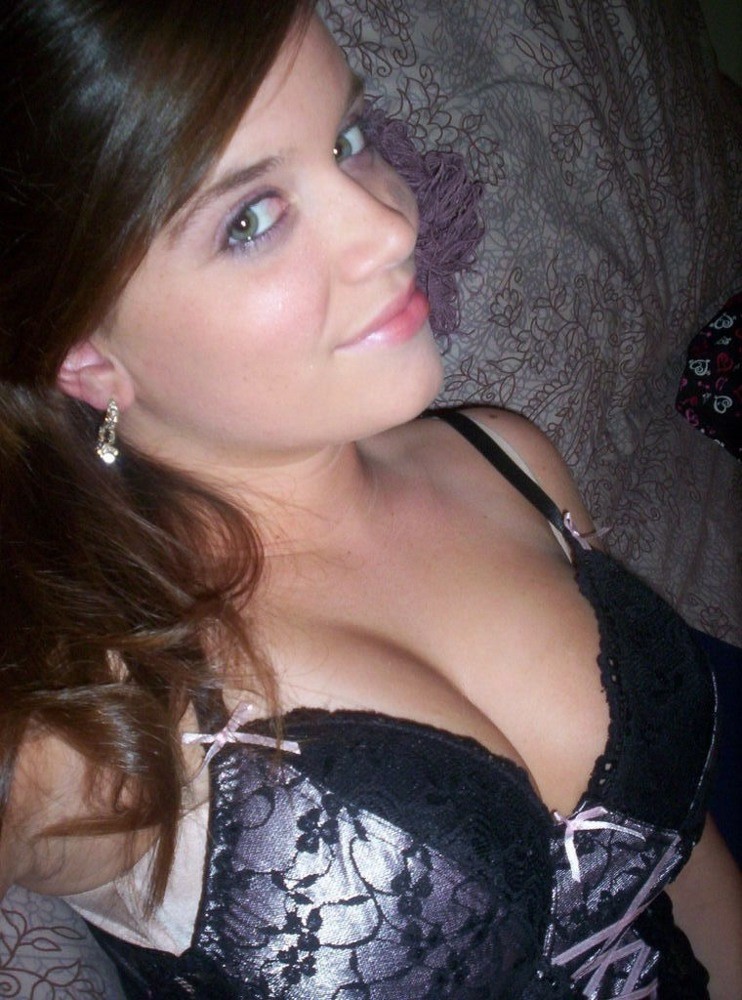 Mirada inocente
 #77094800