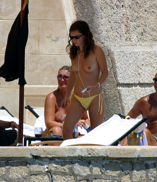 Anna Friel showing her nice big tits on beach paparazzi pictures #75388170