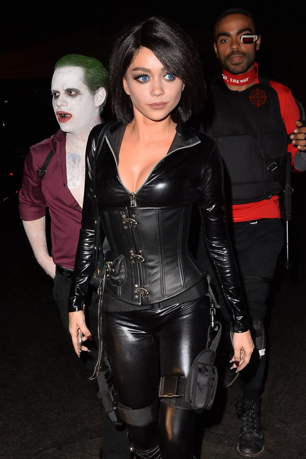 Sarah Hyland stunning in tight black leather for Halloween #75150500
