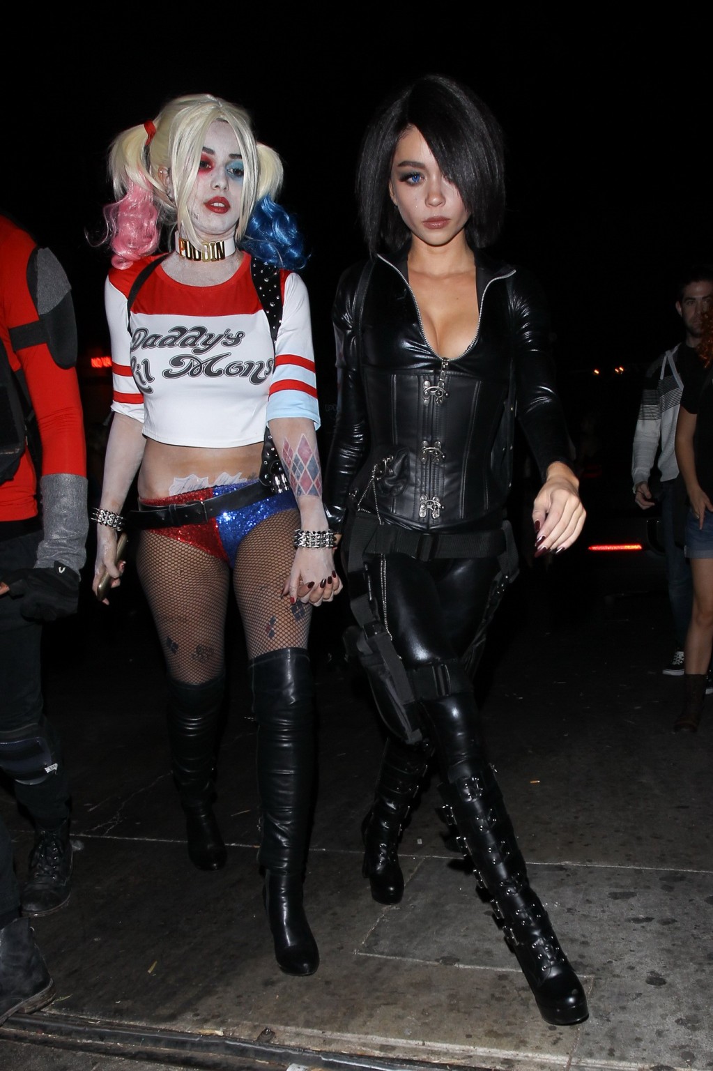 Sarah Hyland stunning in tight black leather for Halloween #75150509