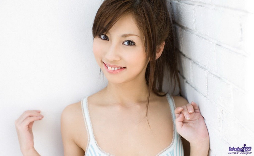 Asian schoolgirl Risa Chigasaki strips showin body #69771206