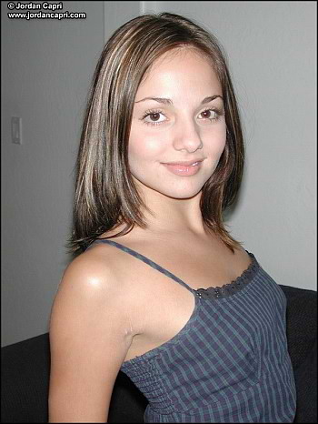 Morena moistness exposicion
 #75107136