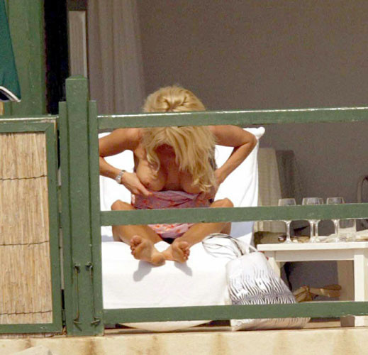Victoria Silvstedt pussy exposed and topless paparazzi pictures #75440307