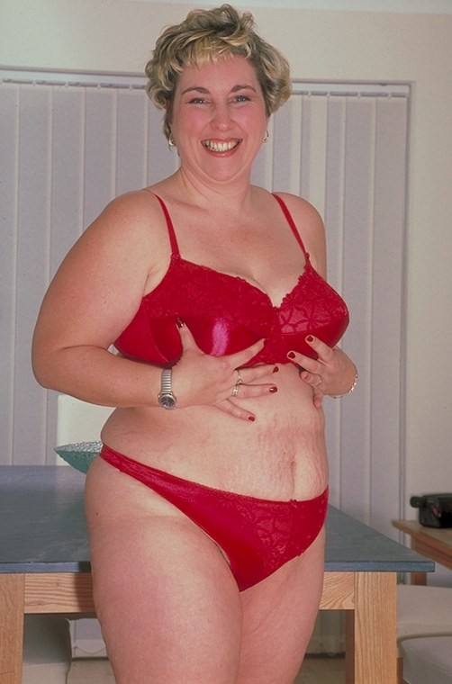 Chubby mature loves to tease while playing with her twat #77701576