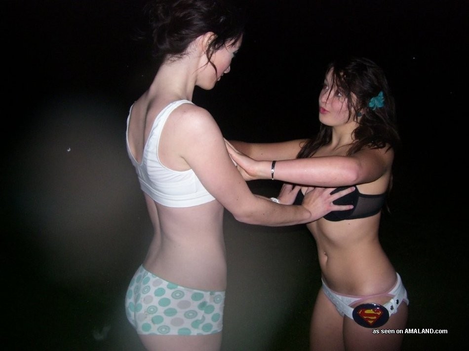 Sexually frustrated lesbian and amateur 18 year old girlfriends #68322033