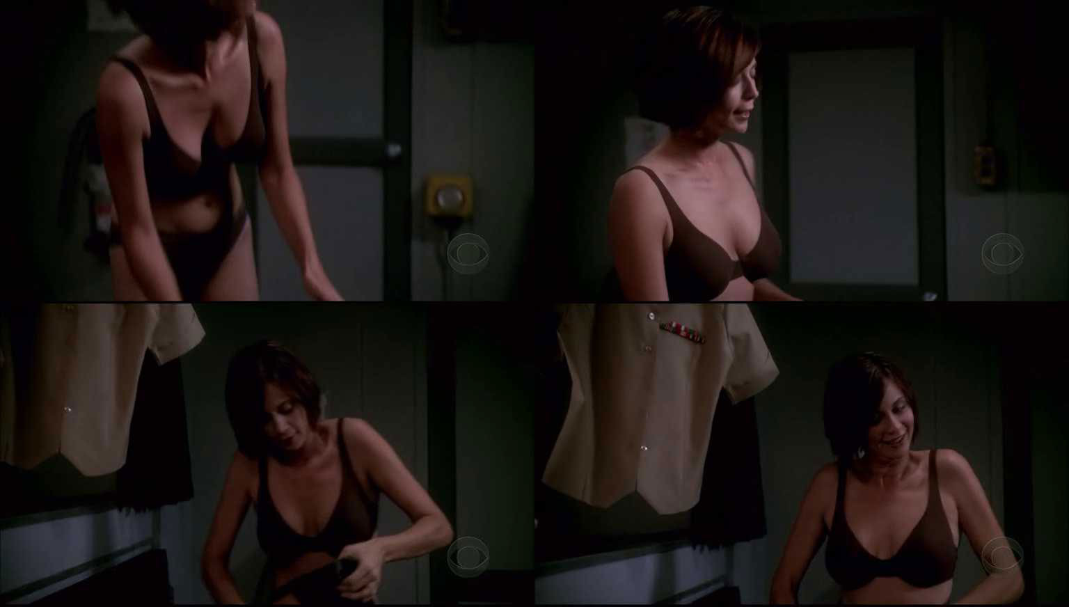 Catherine bell escenas de películas hardcore y posando sexy
 #75442672