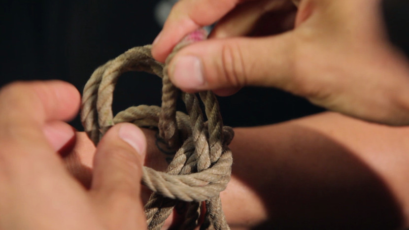 Shibari 101 : les liens de base de la colonne
 #67542082