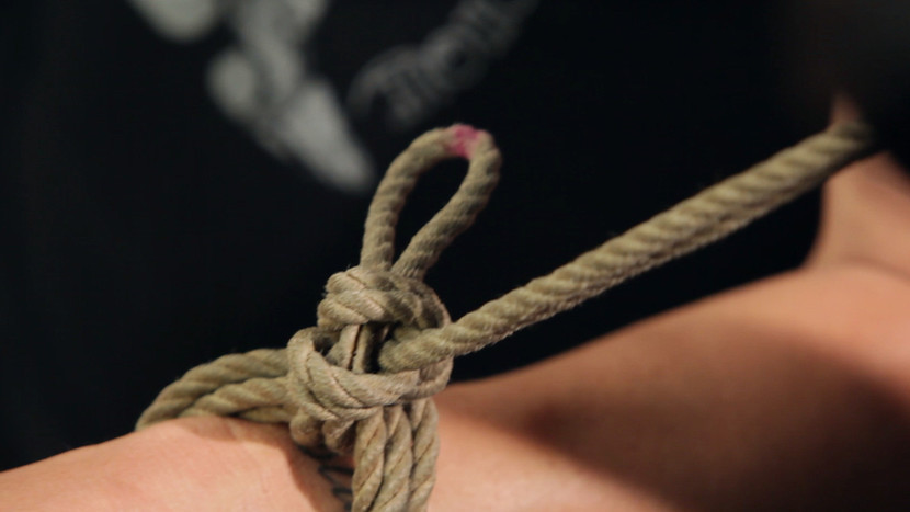 Shibari 101 : les liens de base de la colonne
 #67542099