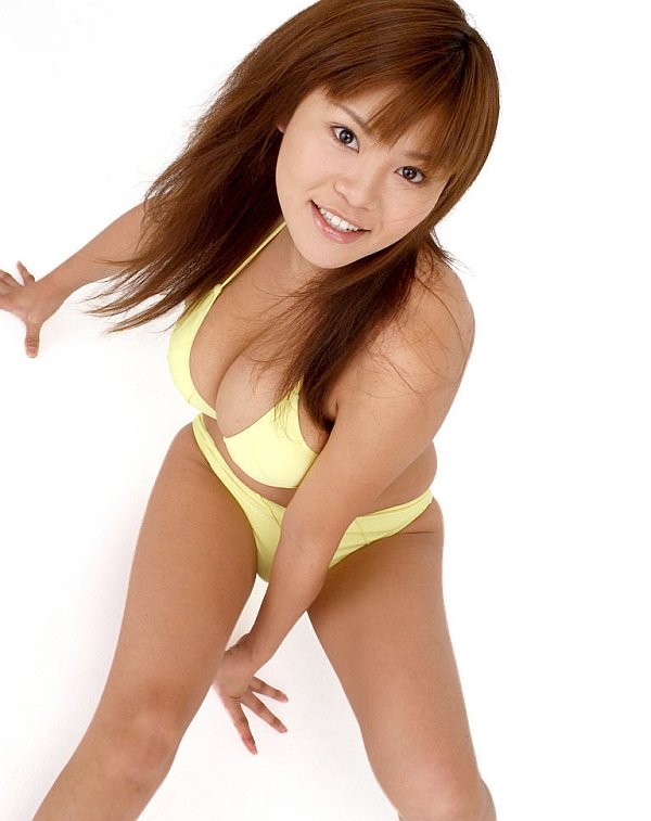 La star sexy du porno Yoko Matsugane en tête à tête.
 #69846207