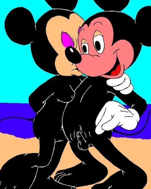 Daisy se folla a Mickey Mouse y se carga de semen
 #69637515