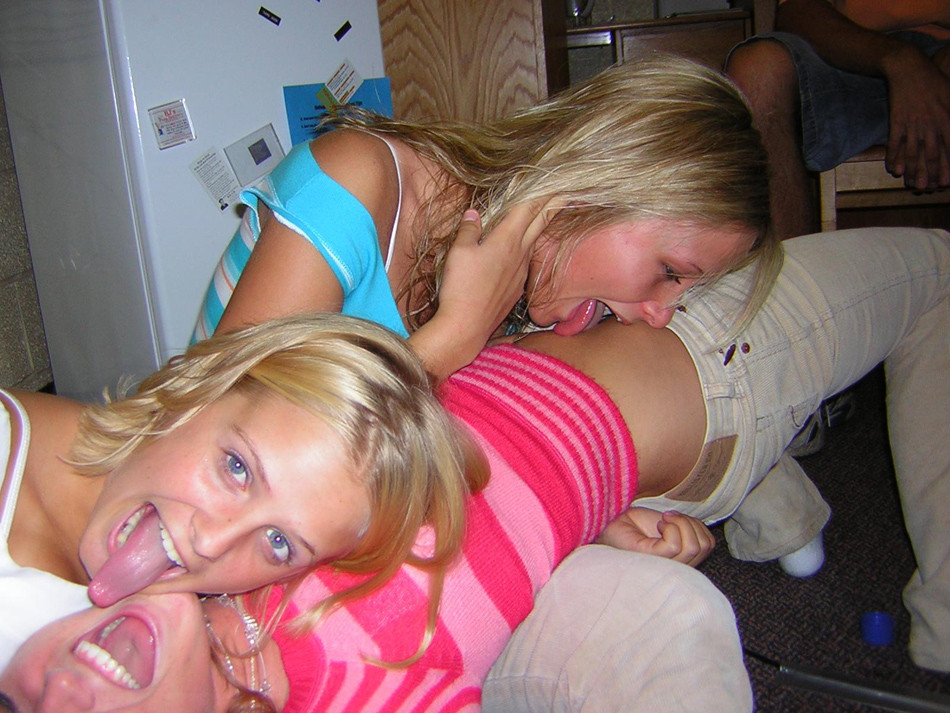 Wild pictures of smashed and trashed amateur girlfriends #76395999