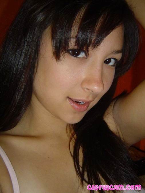 Süßer Amateur asiatischen Teenager posiert in Höschen
 #70023847