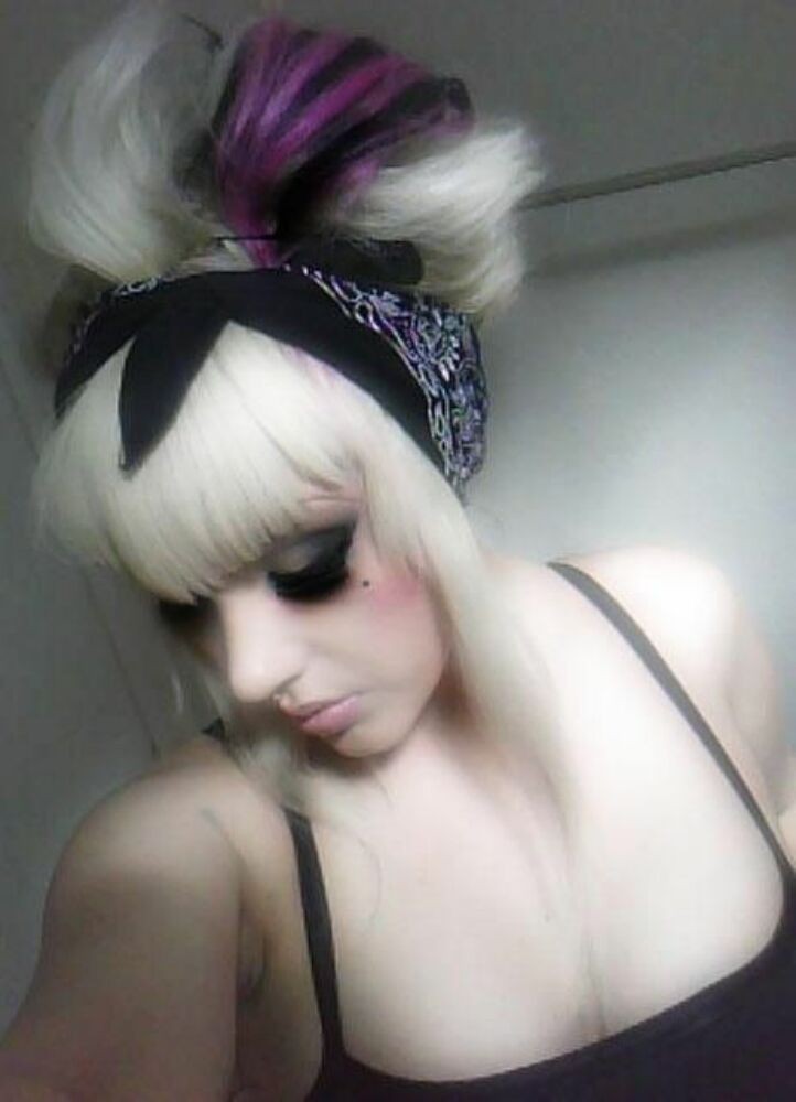 Emo and goth gfs posing and selfshot pics 1 #67715721