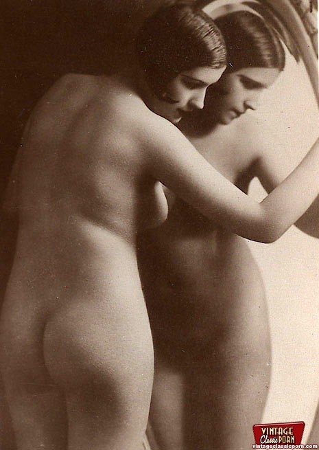 Several vintage ladies showing their nude bodies #78468952