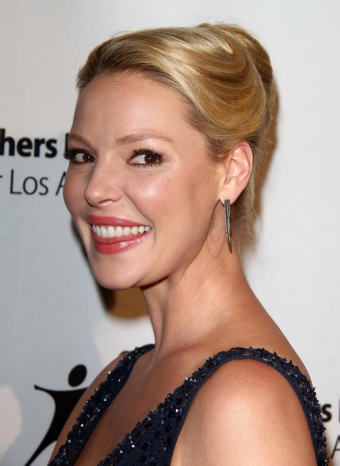 Katherine Heigl showing cleavage at Big Brother Big Sister Big Bash in Beverly H #75182750