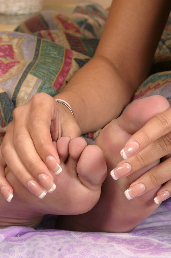 Pequeñas lesbianas jóvenes aman los pies sexy
 #76630450