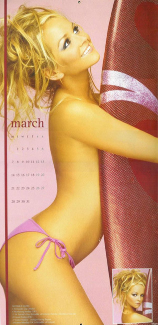 Jennifer ellison mostrando sus exóticos pechos desnudos y su precioso culo
 #75428793