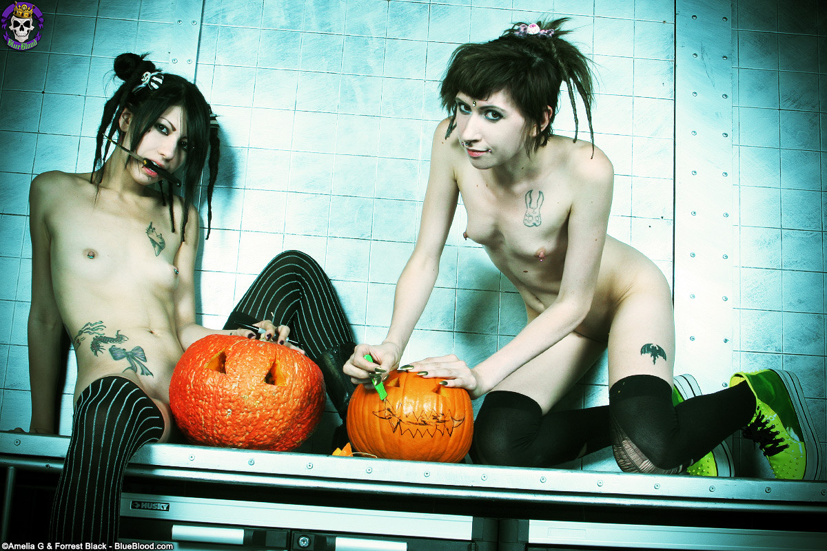 Hot petite naked Emo Goth girls carving pumpkins together #67446045