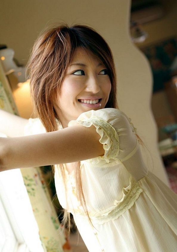 Yu santome jeune asiatique montre son cul parfait dans une culotte
 #69887156