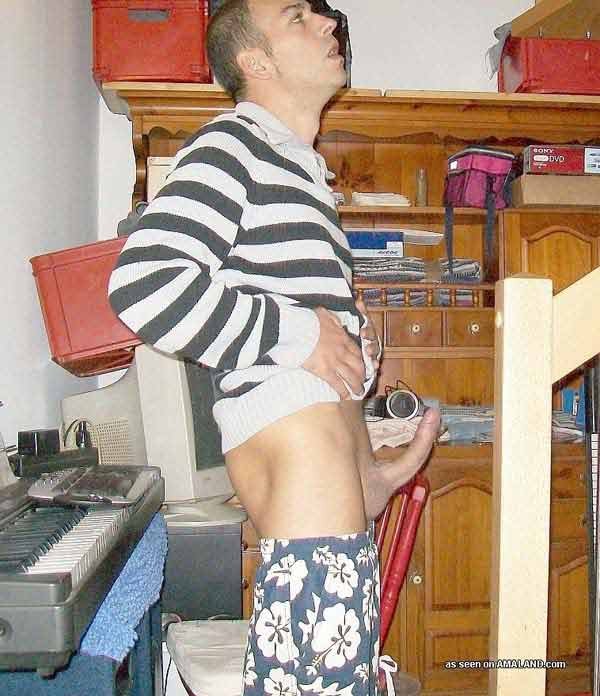Picture selection of a jock showing his cock and bare ass  #76935400