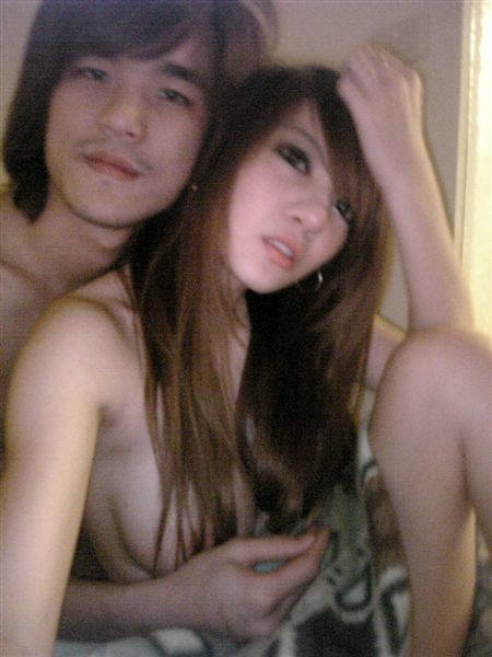 Asian couple takes naughty pics at home #69857223