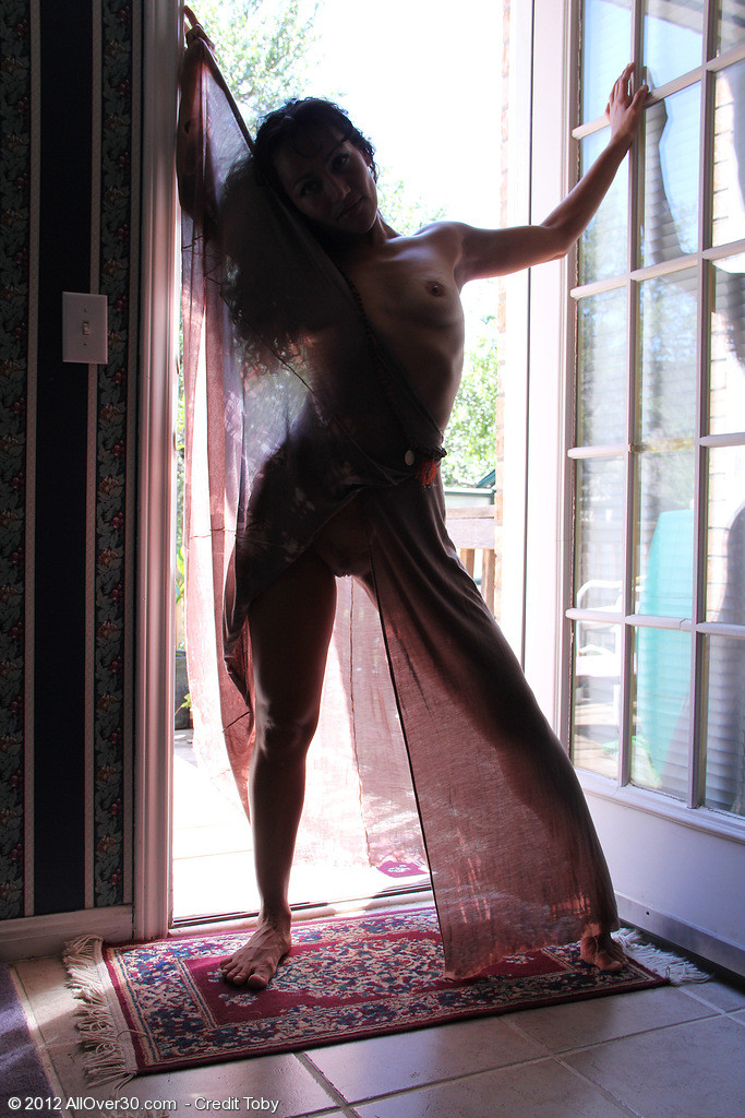 Liza rene una madre cachonda de 39 años
 #74645538