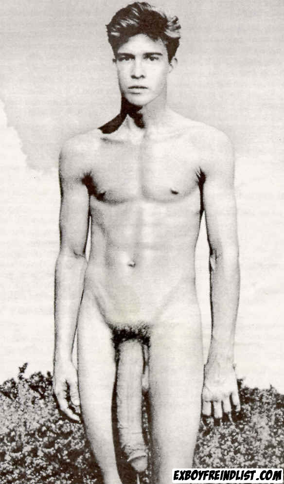 Hung gay bfs posing and fucking #76900922