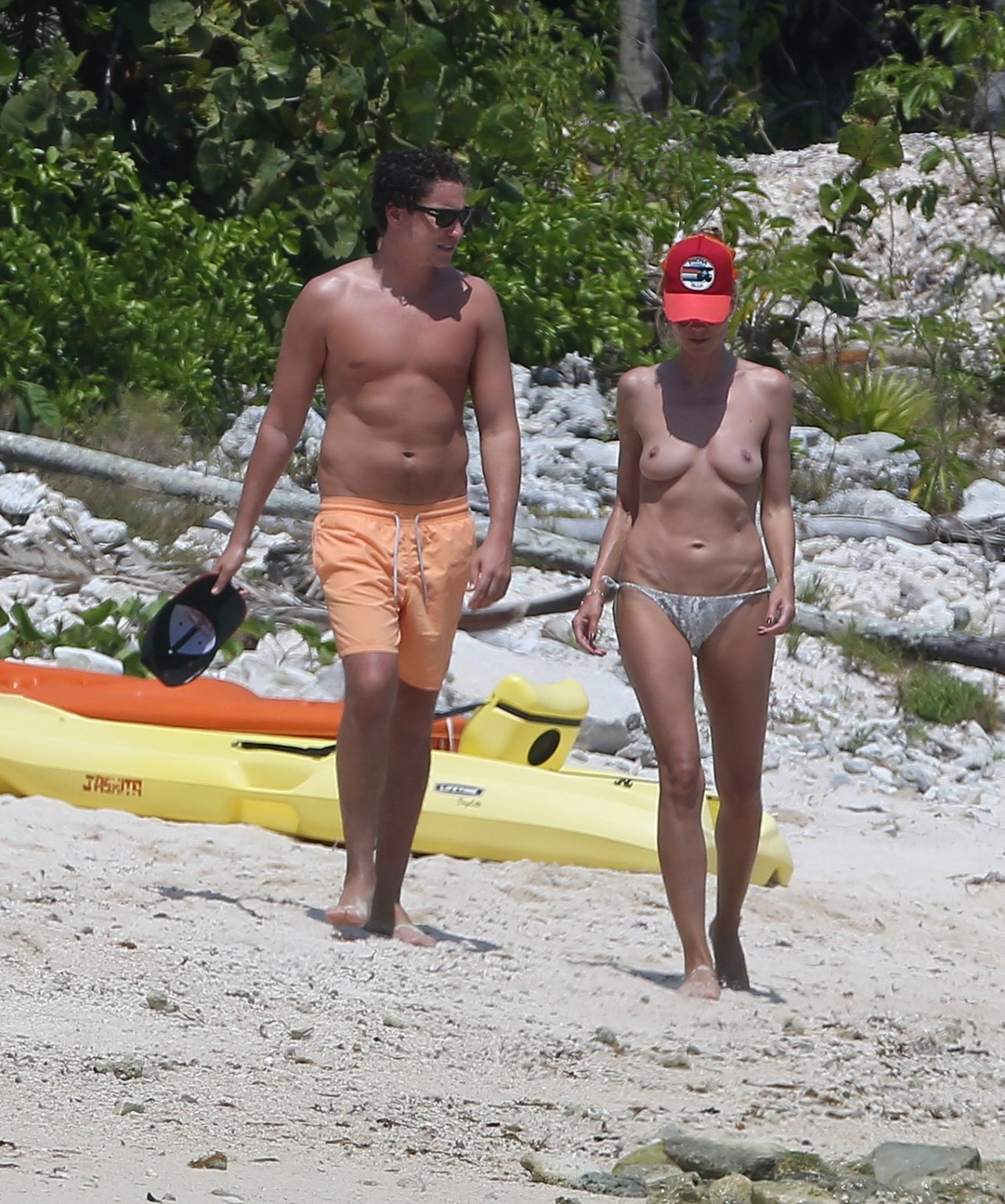 Heidi Klum teasing topless with her BF at the beach in Mexico #75199066