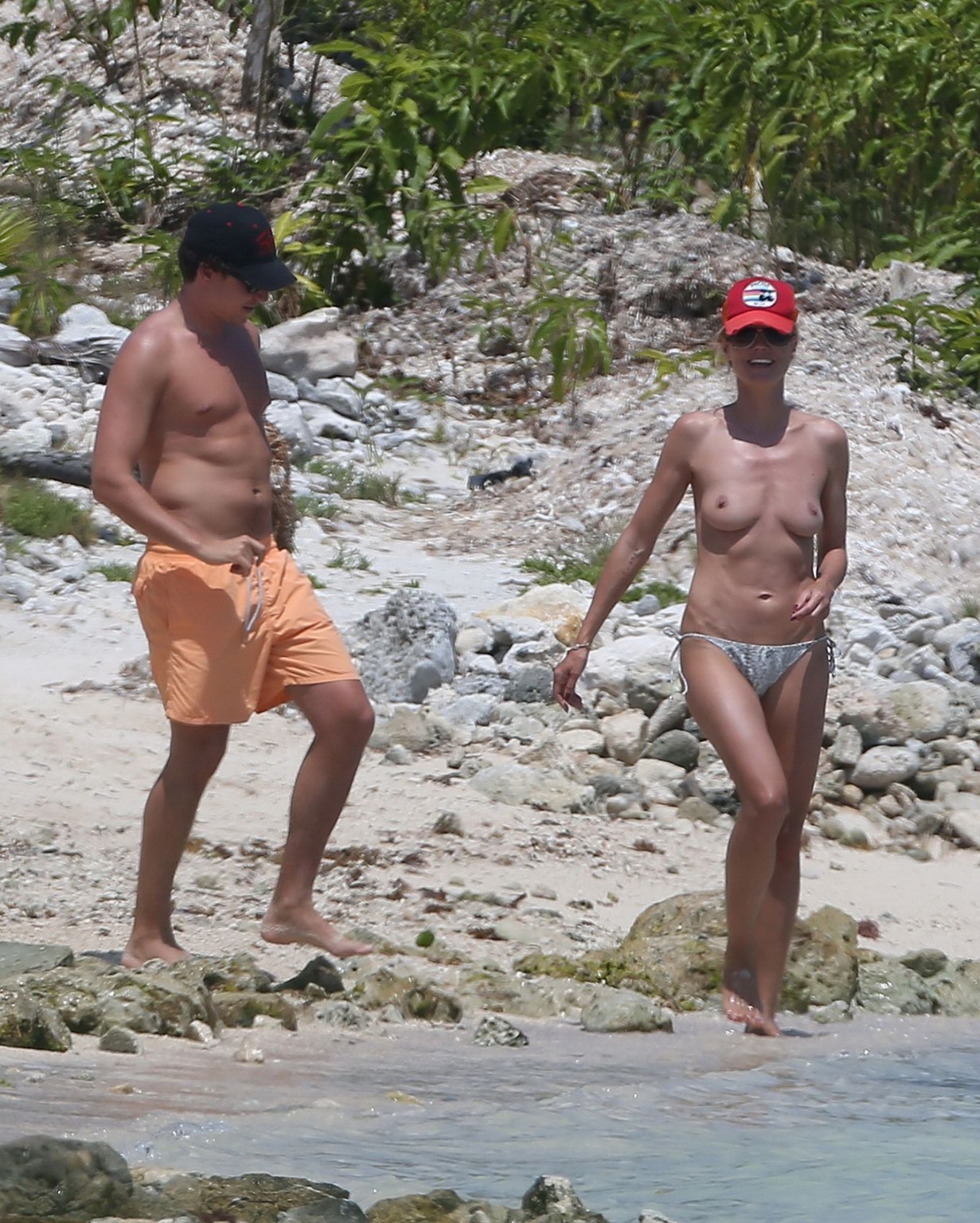 Heidi Klum teasing topless with her BF at the beach in Mexico #75199071