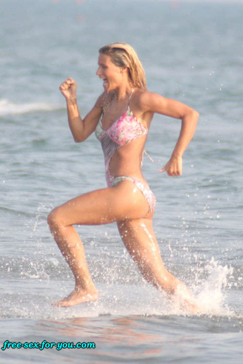 Michelle Hunziker show her great body and ass in bikini on beach #75430899