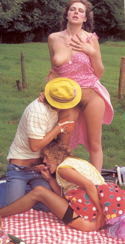 Two retro ladies pleasing a guy on the golfcourse #73289211