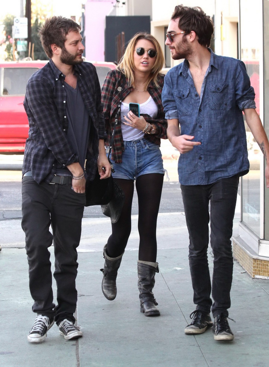 Miley cyrus braless showing pokies outside wokcano restaurant in la
 #75275501