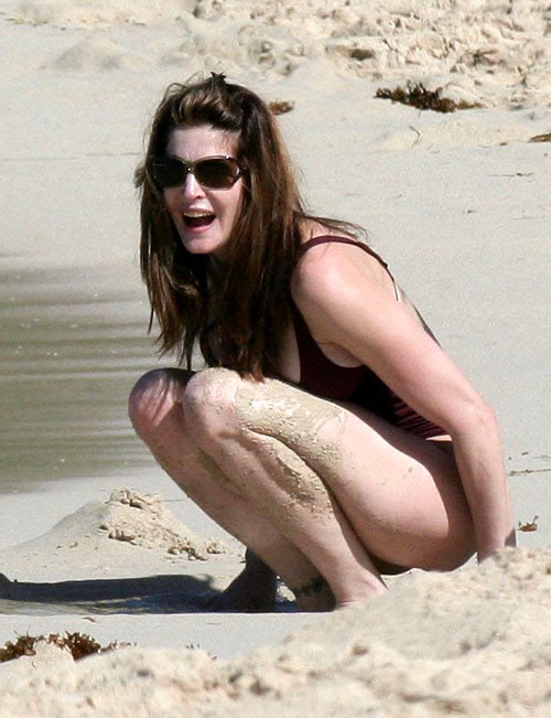 Stephanie Seymour showing her ass and posing sexy #75406384