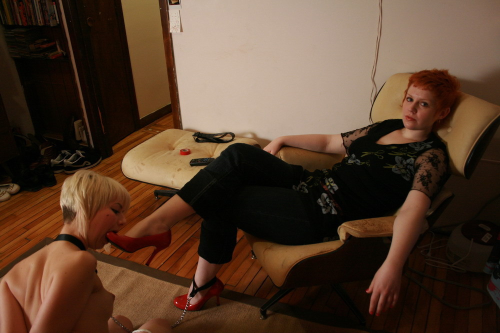 Mistress redd uses her slave as a foot and shoe cleaning utensil while she relax #72191512