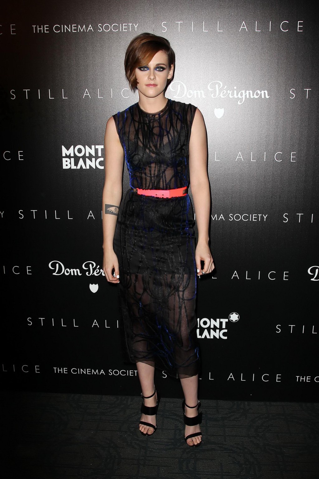 Kristen stewart vedere attraverso al reggiseno alla proiezione ancora alice in nyc
 #75175317