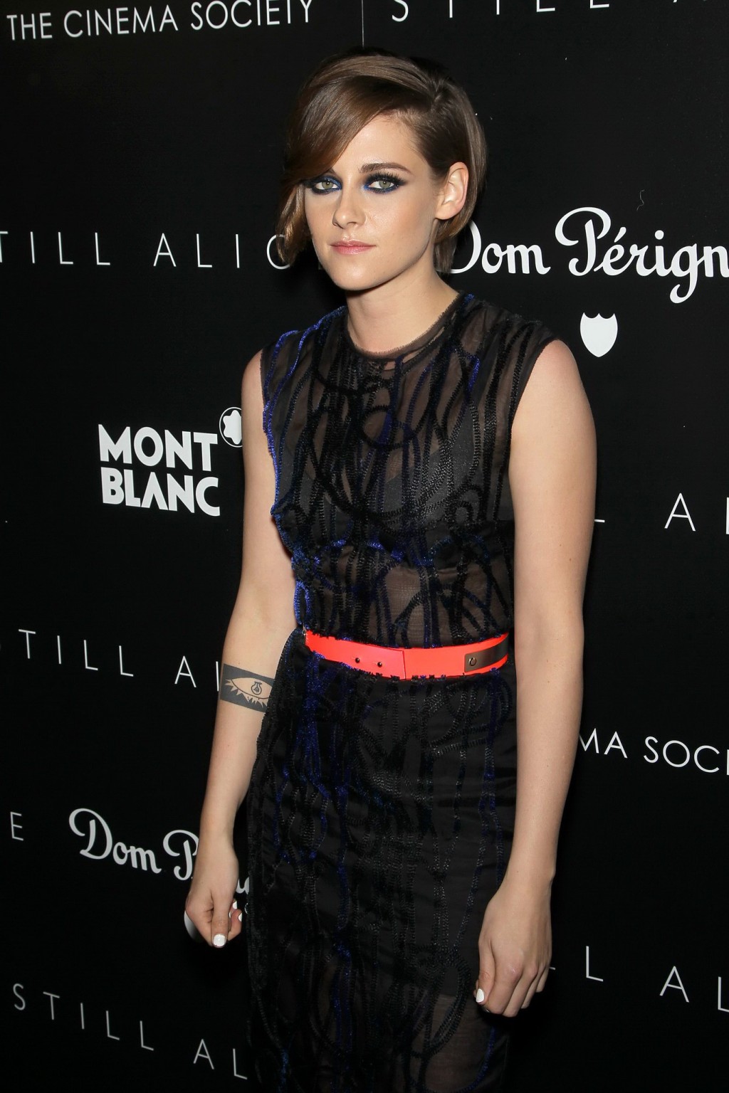 Kristen Stewart en soutien-gorge lors de la projection de Still Alice à New York.
 #75175360