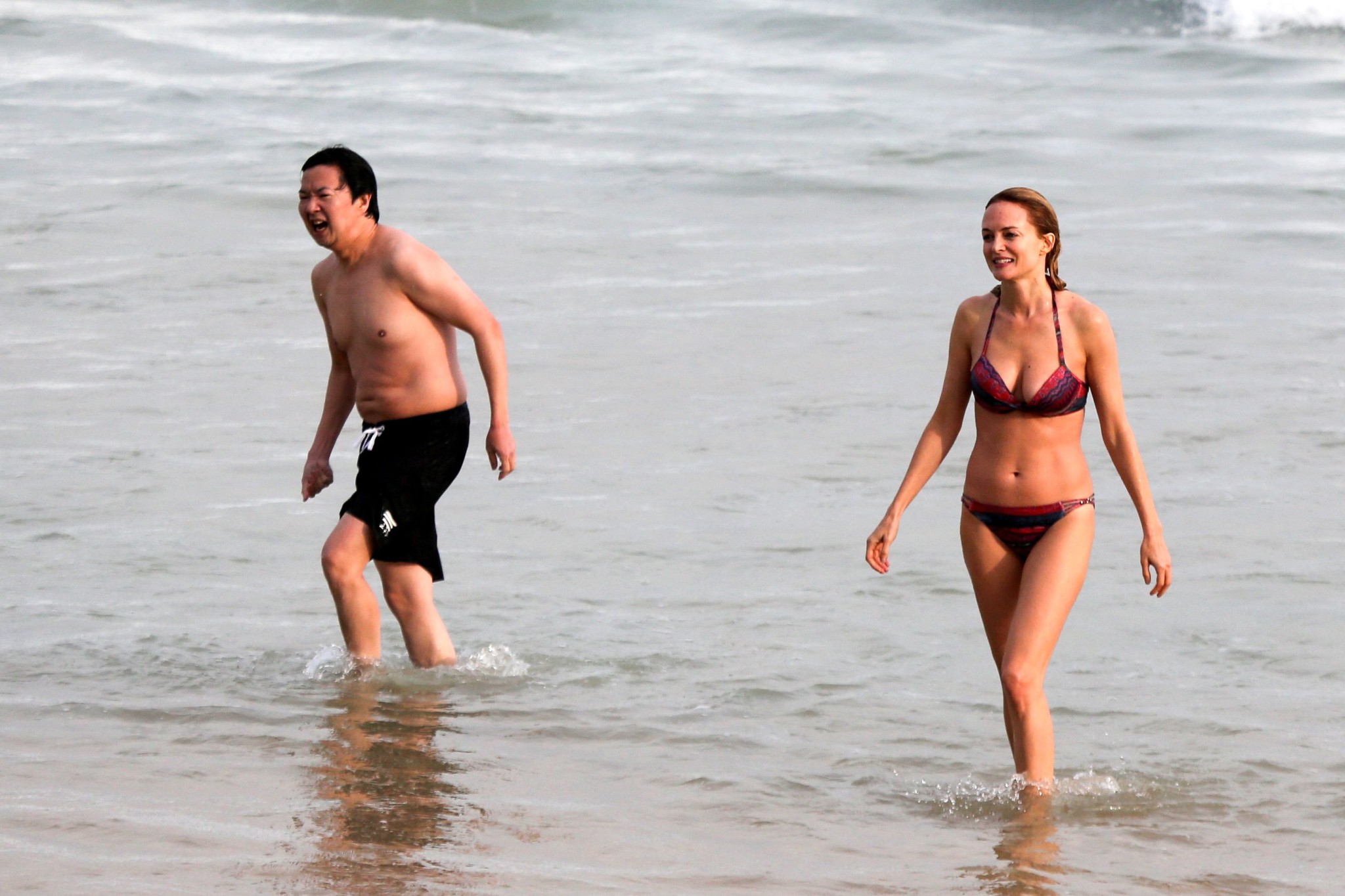 Heather Graham portant un bikini sur une plage de Rio de Janeiro.
 #75230452