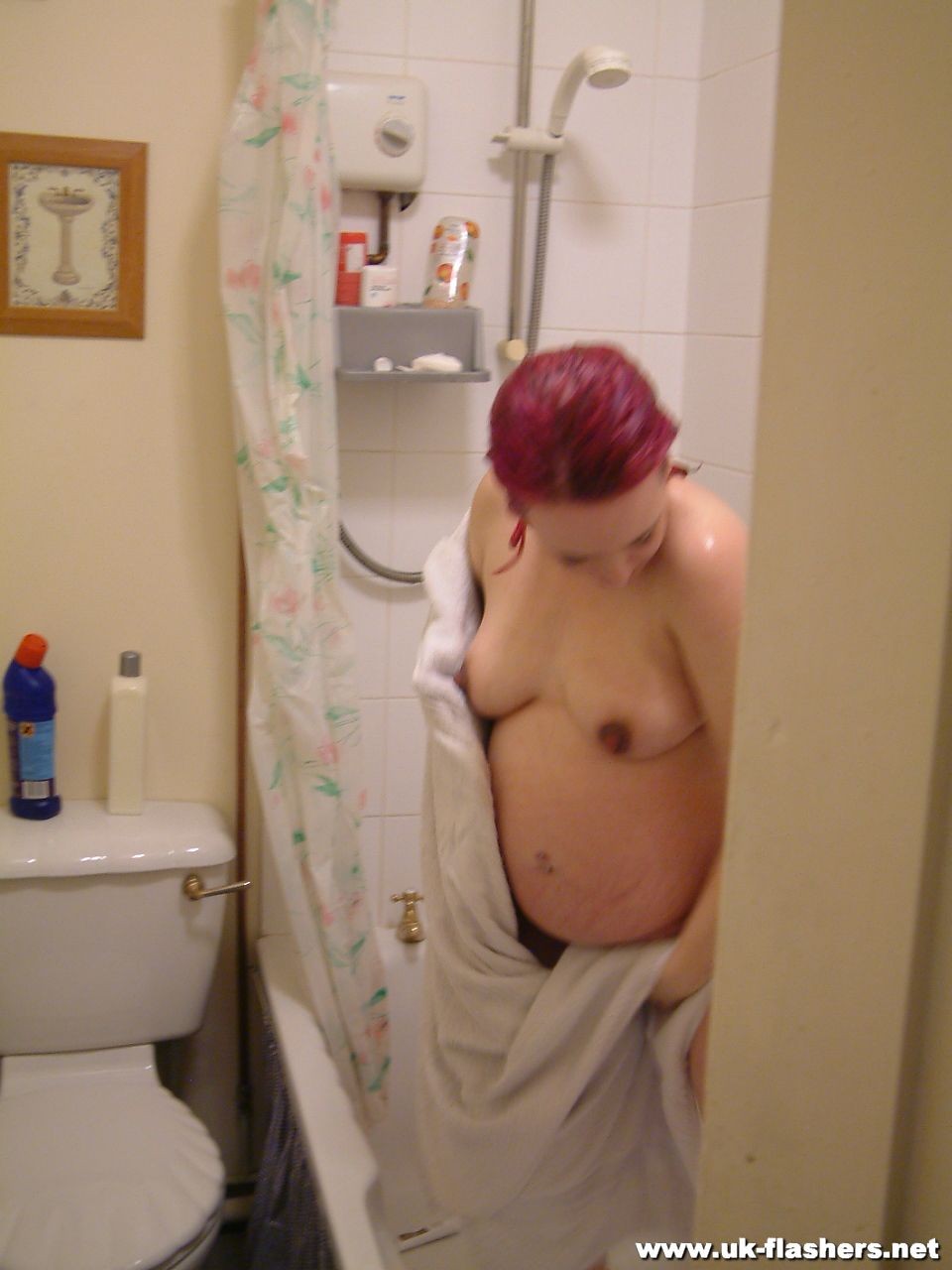 Pregnant amateur voyeurs secret showering and redheaded ex girlfriends spy foota #76458650