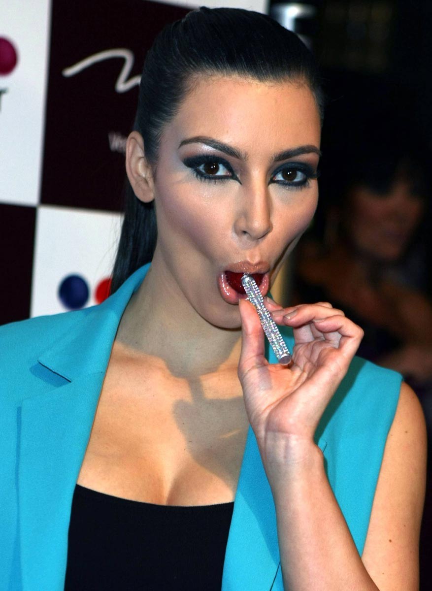 Kim kardashian più caldo nudo grandi tette e culo
 #75390517