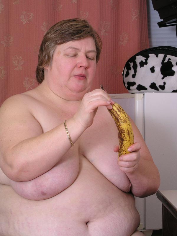 Bbw granny with big boobs eating bananas #75568994