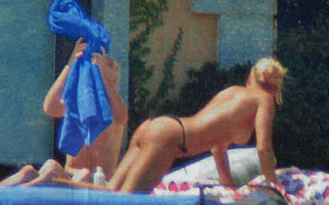 Celebrity Anna Kournikova perfect round ass and nude tits #75400518