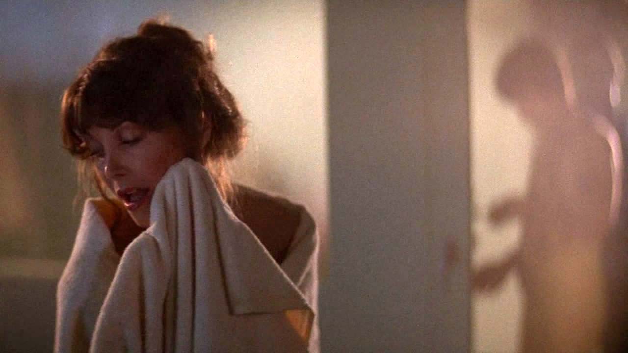 Pamela susan che mostra le sue belle grandi tette e scopare duro in scene di film nudo
 #75315013