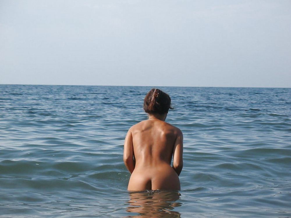 Sexy teen shocks the beach when she strips nude #72243391