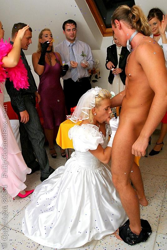 Weddingparty turns into orgy with a cum bridal shower #73894389