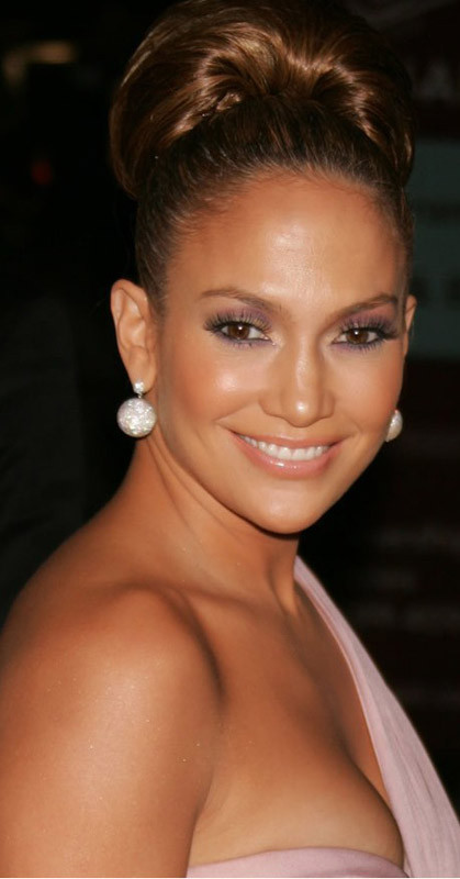 Celebrity Jennifer Lopez hite panties in sexy upskirt pics #75401552