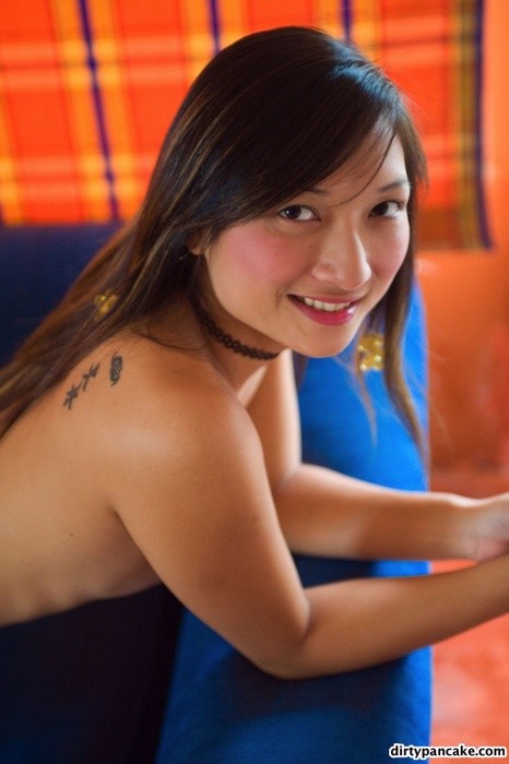 Pancake digitando su joven coño asiático
 #69956828