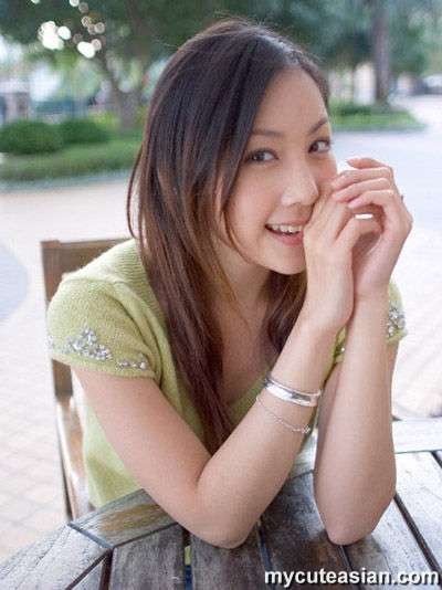 アジアのアマチュアガールフレンドのホームメイド写真
 #69892611